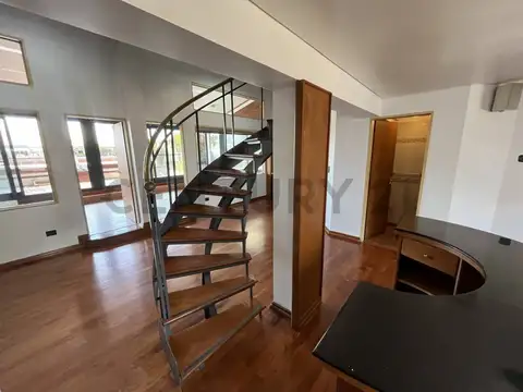 Alicia Moreau de Justo 800, Piso 4