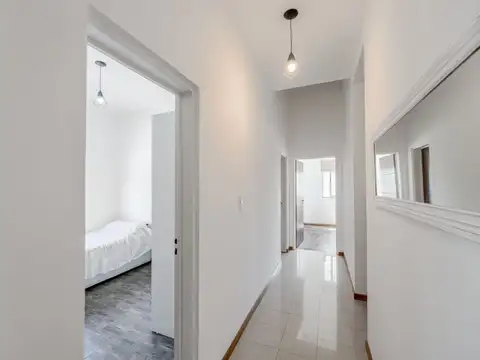 Casa en venta 5 amb El Canton Islas con pileta