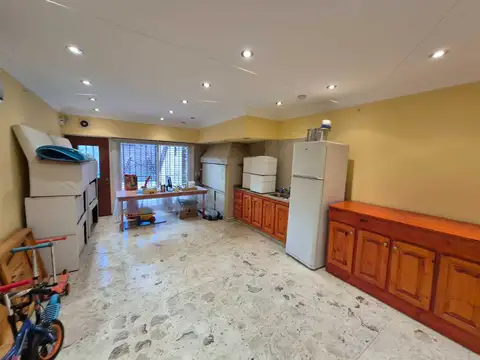 Depto Tipo Casa en Venta con 2 cocheras
