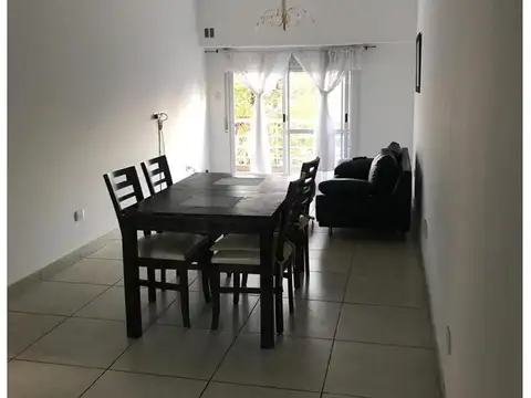 Alquiler departamento 3 ambientes con balcón en Wilde