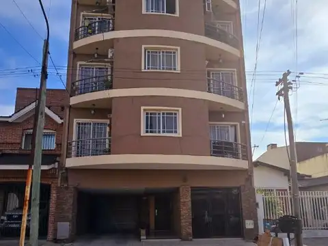 Local  en Venta - San Justo - Bajas Expensas ,Ideal inversor