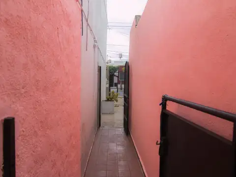 Depto Tipo Casa en Venta en Lomas Del Mirador, USD 90.000