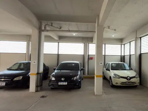3 unidades de Cochera en Irigoyen Freyre al 2700