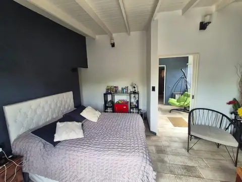 Depto Tipo Casa en Venta en Pompeya, USD 207.000