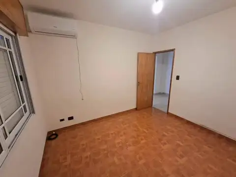 Avellaneda 4971 , Piso 1