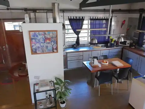 Casa 6 ambientes con 1 baño