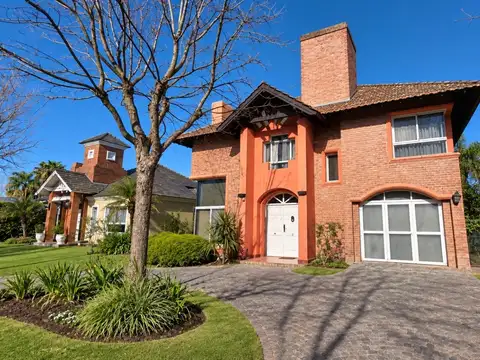 Casa Chalet  en Venta en Barrancas de San José, General Pacheco, Tigre