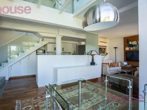 Departamento Duplex Las Cañitas con cocheta fija y cubierta