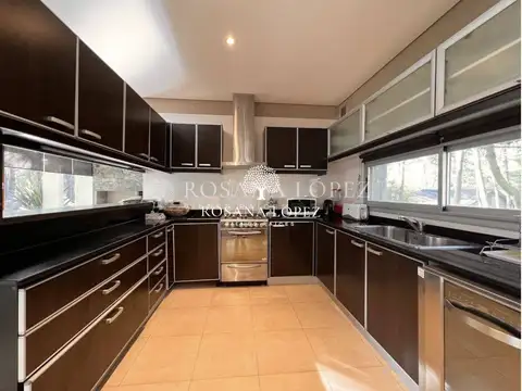 Boulevard La Herradura  Pinamar 200