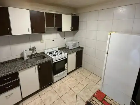 Depto Tipo Casa 4 ambientes con 2 baños