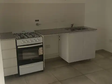 Departamento en Alquiler en La Plata, $ 600.000
