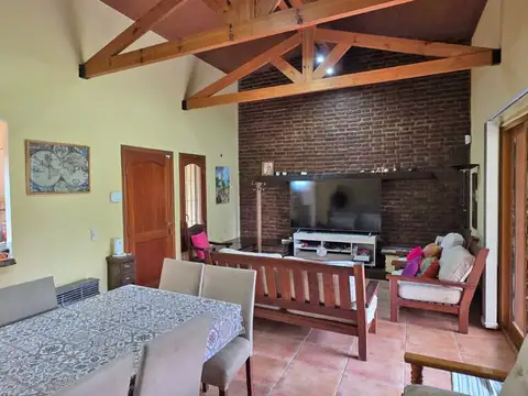 Casa en Venta en Manuel Alberti, USD 163.000