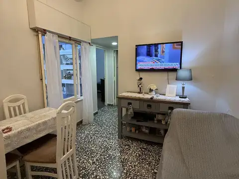 DEPARTAMENTO EN VENTA DE 3 AMBIENTES EN ABASTO EXCELENTE OPORTUNIDAD