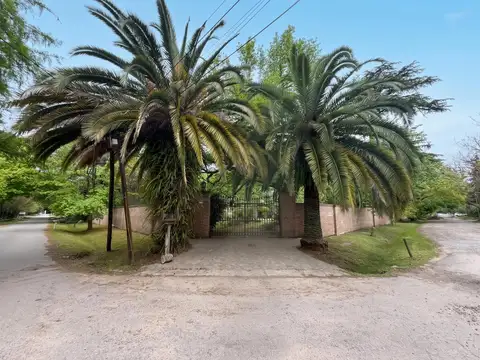 Casa en el barrio Los Naranjos - Ingeniero Maschwitz - Escobar
