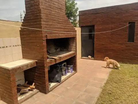 CASA EN VENTA EN BARRIO TOYOTA BARADERO