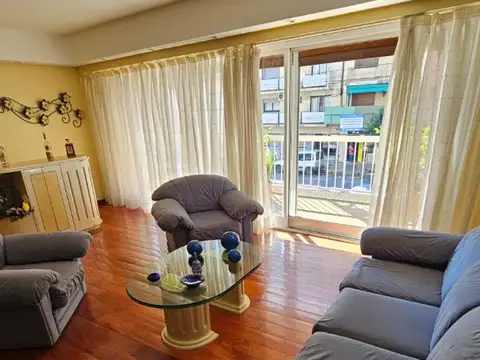 Departamento en Venta de 4 ambientes