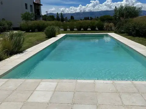 Departamento en venta en Cafayate con pileta y asador