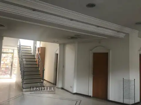 Local en Venta 25 años