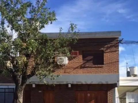 Venta de Casa 3 DORMITORIOS, Ciudad de Santa Fe .