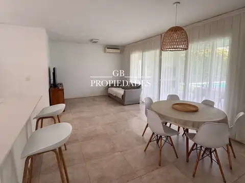 Venta de Casa en Ayres Plaza, 3 dormitorios, escritorios, Pi