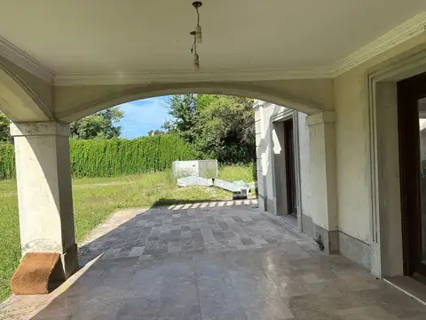 VENTA CASA EN GUAYAQUIL VILLA ALLENDE. 4500 m2 de terreno.