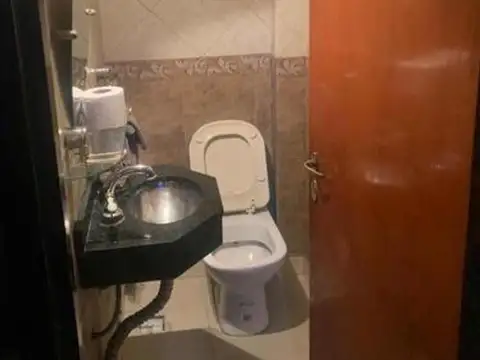 Casa 4 ambientes con 4 baños