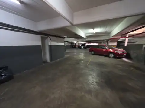 VENTA ESPACIO GUARDA COCHE - AMPLIO - VILLA LURO