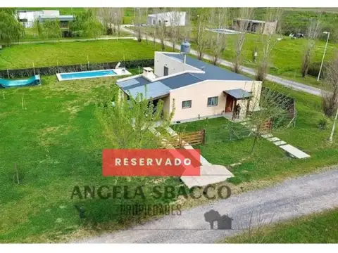 Excelente Casa  en el Pueblo de Torres. RESERVADA RESERVADA