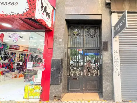 Av. Corrientes  al 2300