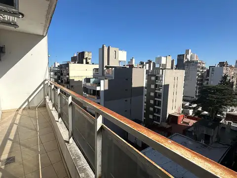 DEPARTAMENTO DE UN DORMITORIO CON BALCON ALQUILER BARRIO MARTIN ROSARIO