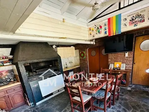 Casa tipo Quinta 5 ambientes en Venta en Ciudad Jardín Lomas Del Palomar, Tres de Febrero.-