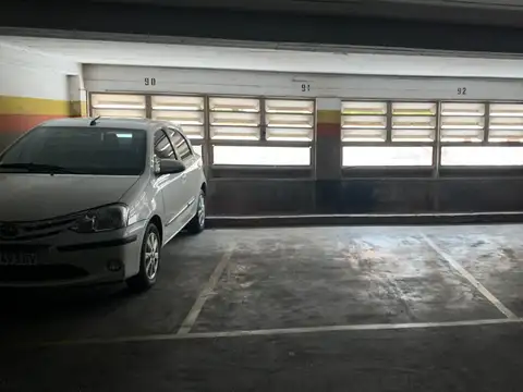 Cochera en Venta Cubierta