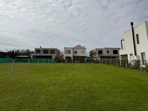 EXCELENTE LOTE - Barrio El Candil, La Horqueta - 519m2 totales