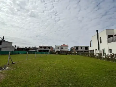EXCELENTE LOTE - Barrio El Candil, La Horqueta - 519m2 totales