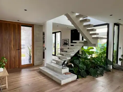 Casa en Alquiler Temporal en Puertos, USD 3.500