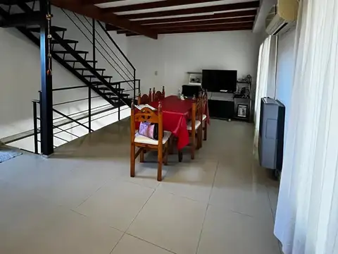 Depto Tipo Casa 2 ambientes con 1 baño