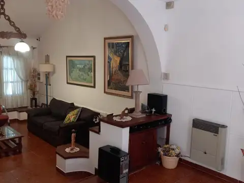 Casa en Venta en Villa Cabrera, USD 220.000