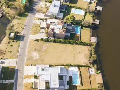 Terreno en Venta 45  mts Fondo