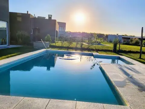 Casa en Venta en Pilar, USD 299.000
