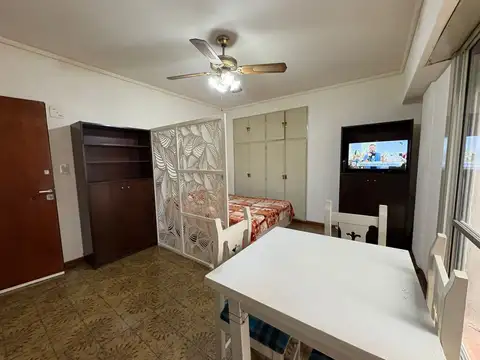 ALMIRANTE BROWN 1800