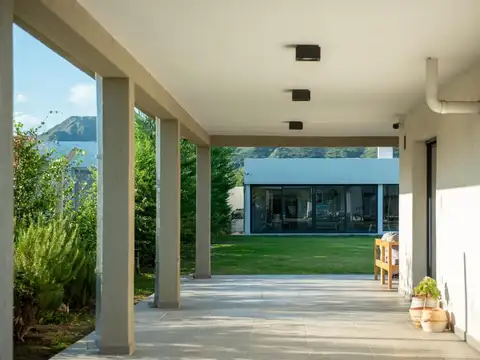 Casa en Venta de 5 dormitorios