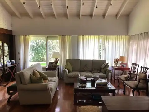 Casa en Venta de 6 dormitorios