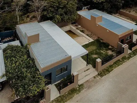 Casa en Venta con 1 cochera