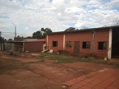 Galpon en Venta 44  mts Fondo
