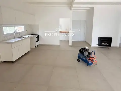 Venta de Casa 4 Ambientes en San Ramón, Pilar