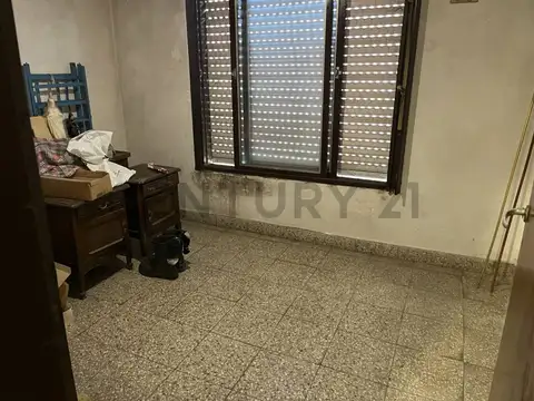 Marqués de Aviles 200, Piso 0