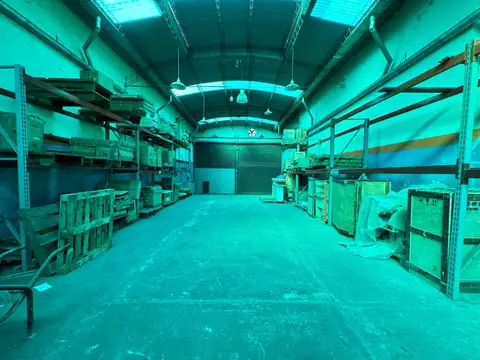 dpeosito ofocina Local en Villa Gral. Mitre caba 400m2