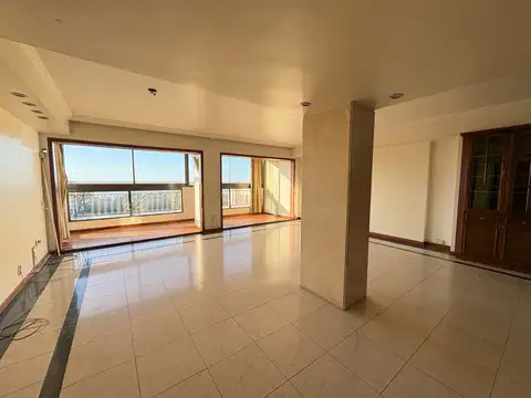 Venta Departamento de 3 dormitorios con vista al Rio
