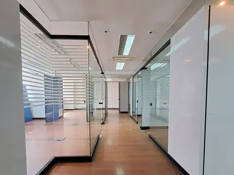 OFICINA 141 METROS FRENTE A NUEVO