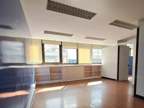 Oficina en Venta 66 años